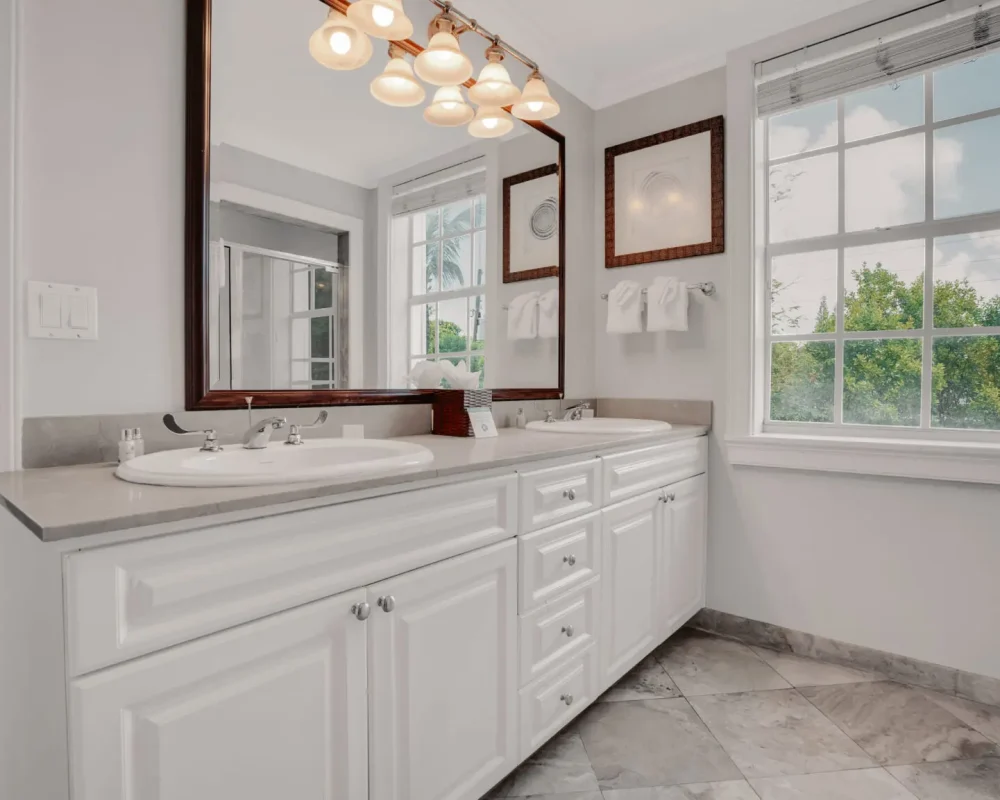 Stay Valentines Marina